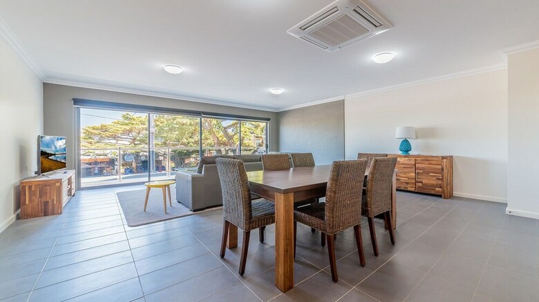 Thompson Avenue Apartments - 3
