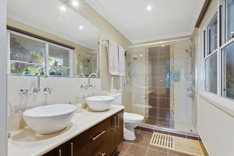 Resort Style Home Close To Airport & Cbd
