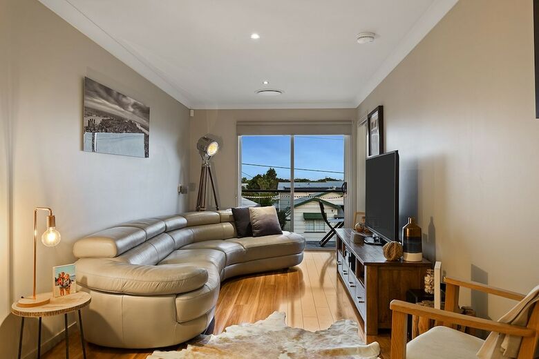 Resort Style Home Close To Airport & Cbd