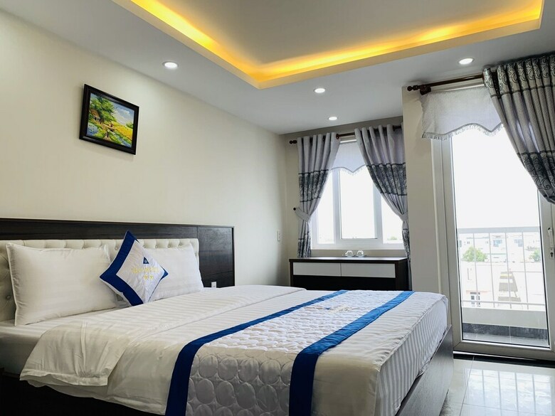 Tran Long Binh Duong Hotel