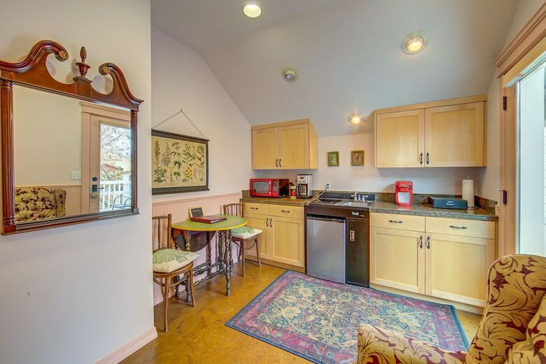 Hotel Carlisle Garden Suites