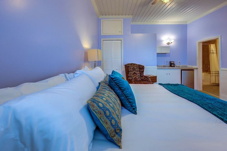 Hotel Carlisle Garden Suites