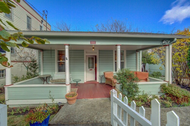 Hotel Carlisle Garden Suites
