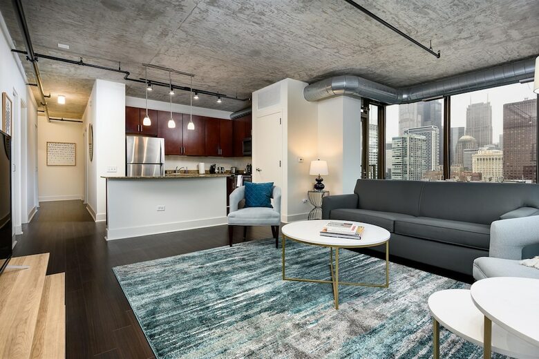Hotel Kasa Chicago South Loop Apartments