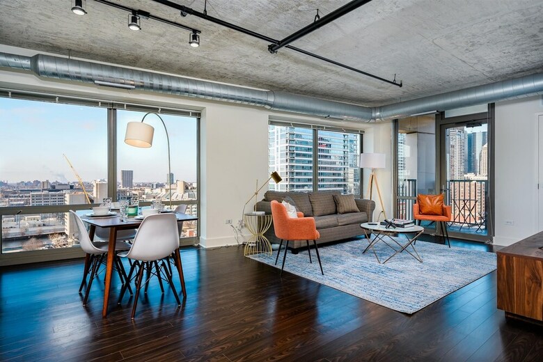 Hotel Kasa Chicago South Loop Apartments
