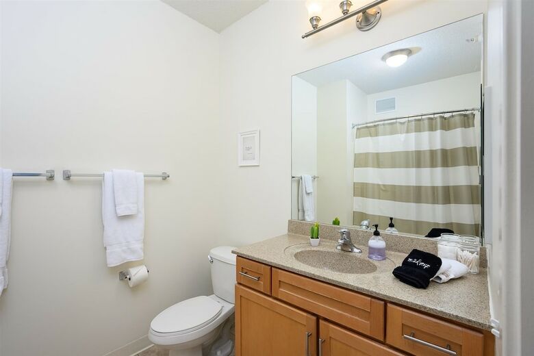 Hotel Kasa Chicago South Loop Apartments