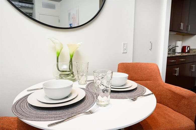 Hotel Kasa Chicago South Loop Apartments
