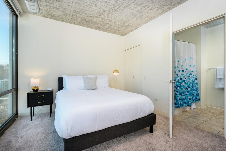 Hotel Kasa Chicago South Loop Apartments