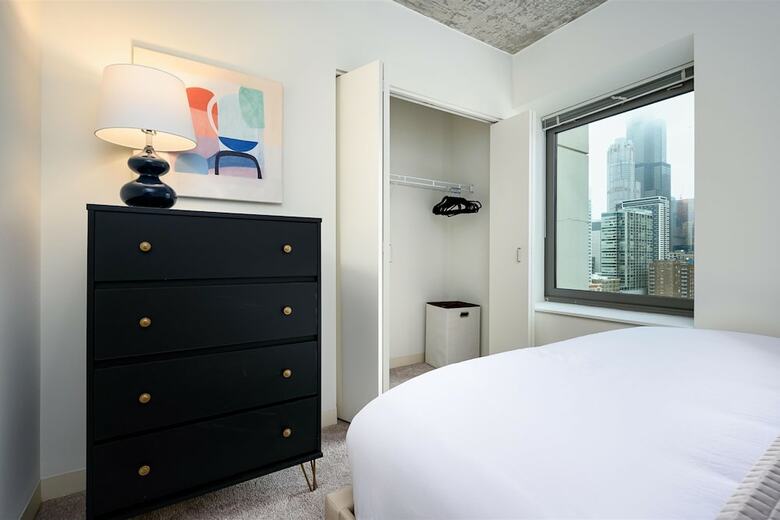 Hotel Kasa Chicago South Loop Apartments