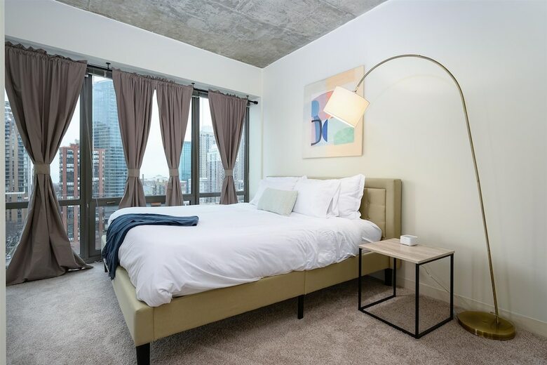 Hotel Kasa Chicago South Loop Apartments