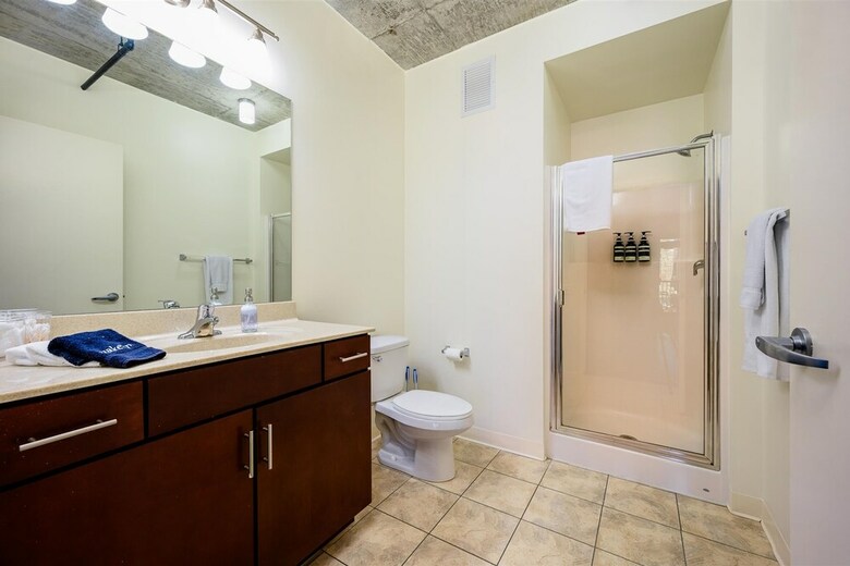 Hotel Kasa Chicago South Loop Apartments