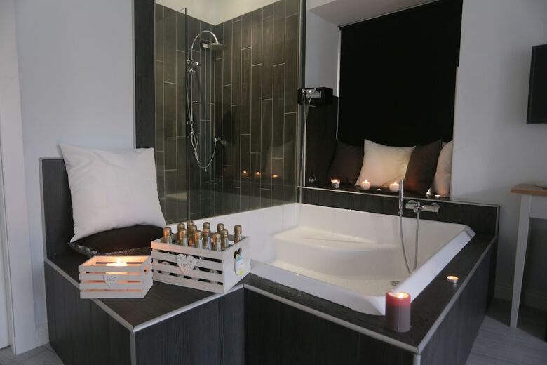 Esposito Plaza - Rooms & Suite