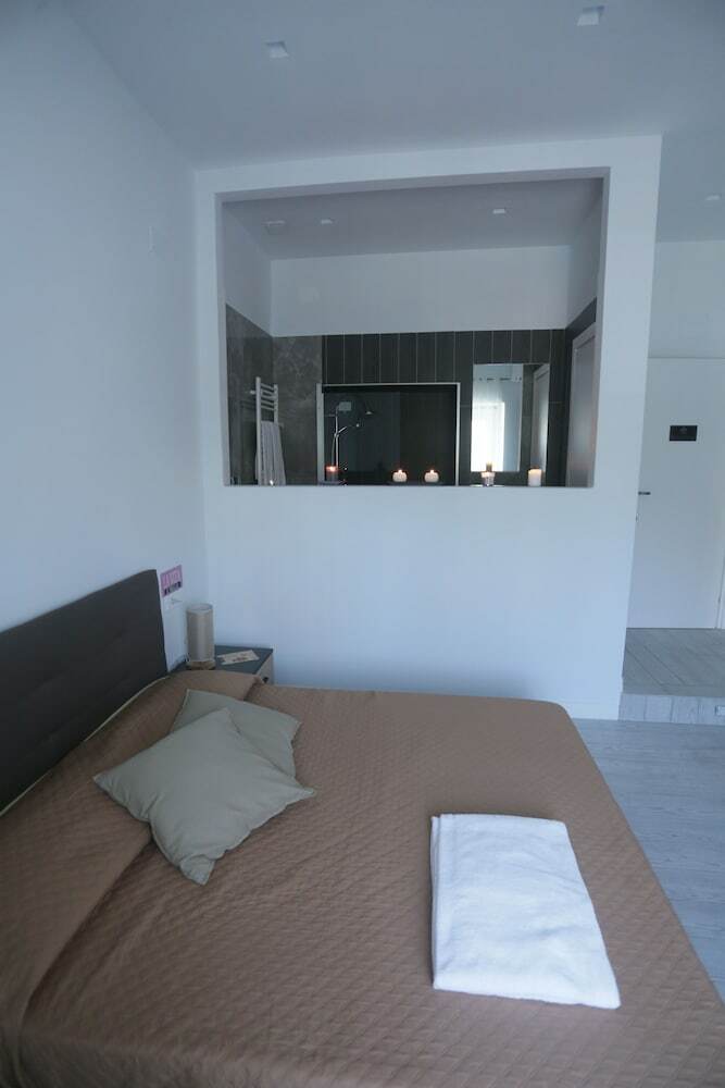 Esposito Plaza - Rooms & Suite