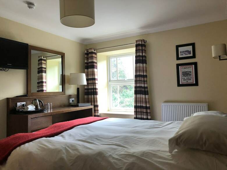 Hotel Usk And Railway Inn