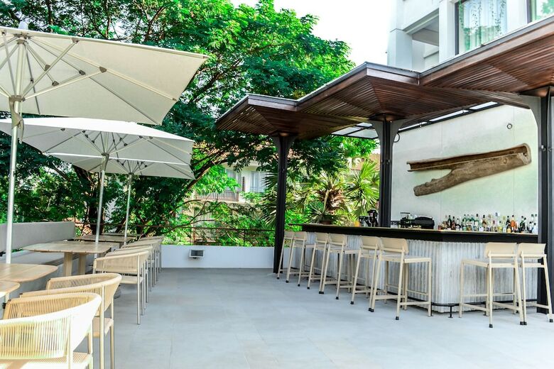 Hotel Treeline Urban Resort