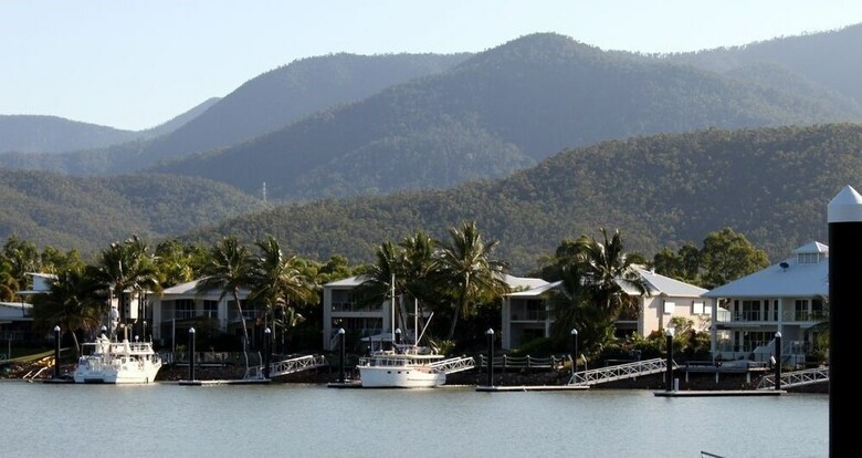 Hinchinbrook Holiday Apartments