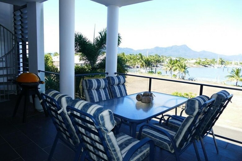 Hinchinbrook Holiday Apartments