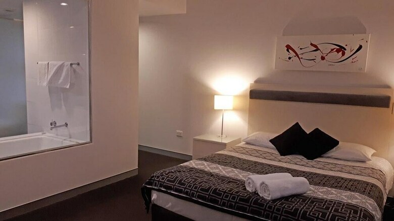 Hinchinbrook Holiday Apartments