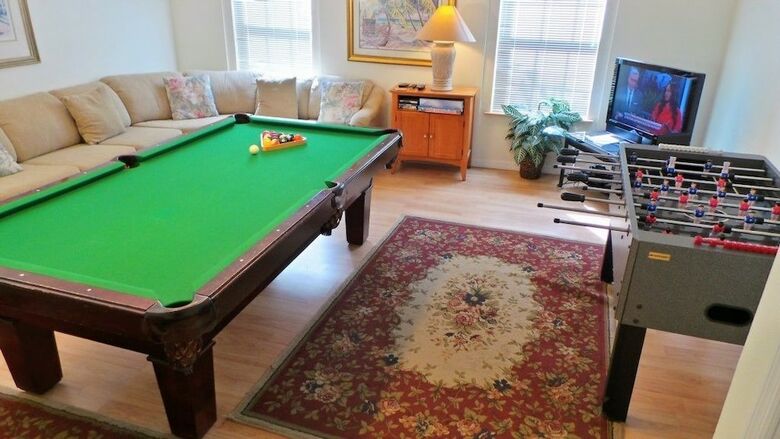 Ly53814 - Hampton Lakes - 5 Bed 4 Baths Villa