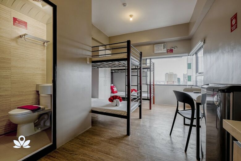 Hostal Zen Rooms Space Taft Manila