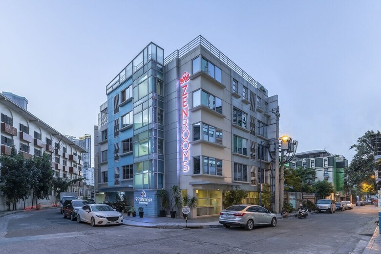 Hotel Zen Premium Near Rockwell Makati
