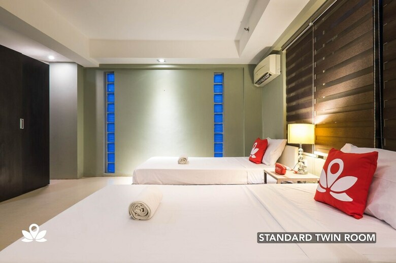 Hotel Zen Premium Near Rockwell Makati
