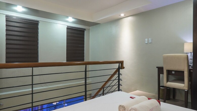Hotel Zen Premium Near Rockwell Makati