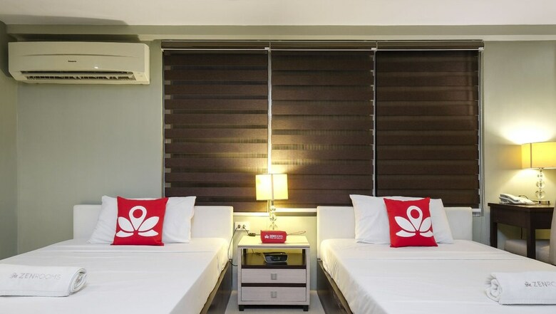 Hotel Zen Premium Near Rockwell Makati