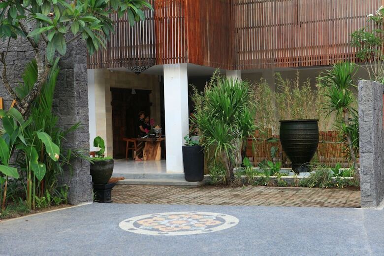 Bed & Breakfast Freddies Villas Ubud