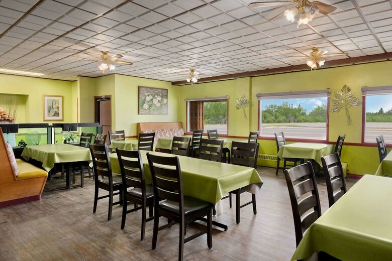 Hotel Travelodge By Wyndham Dawson Creek