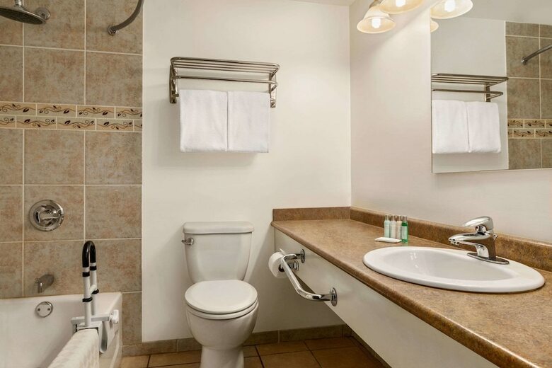 Hotel Travelodge By Wyndham Dawson Creek
