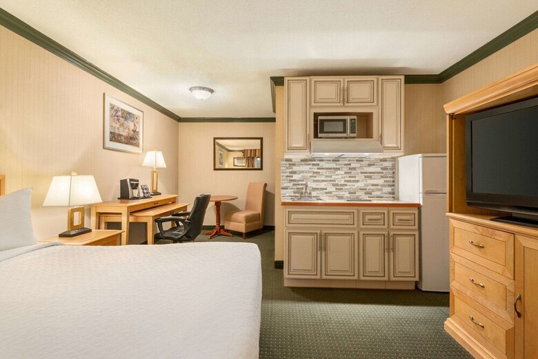 Hotel Travelodge By Wyndham Dawson Creek