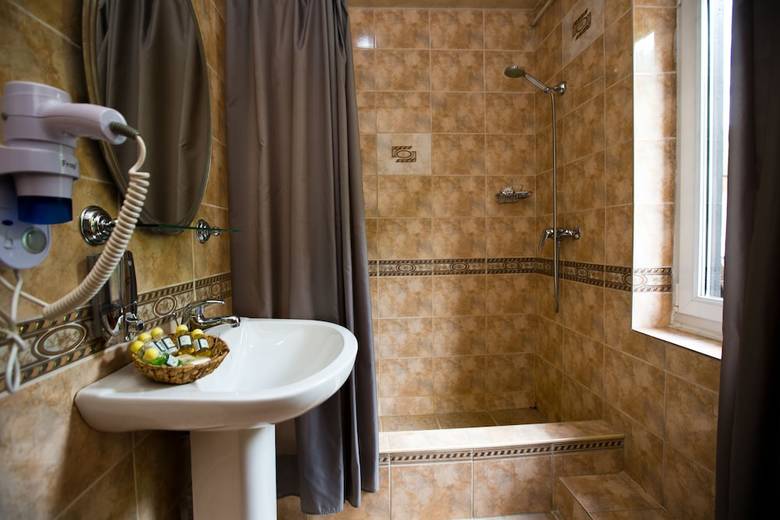 Hotel Cherepanovs' Guest House