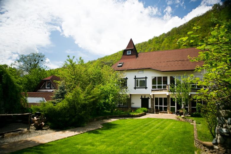 Hotel Cherepanovs' Guest House