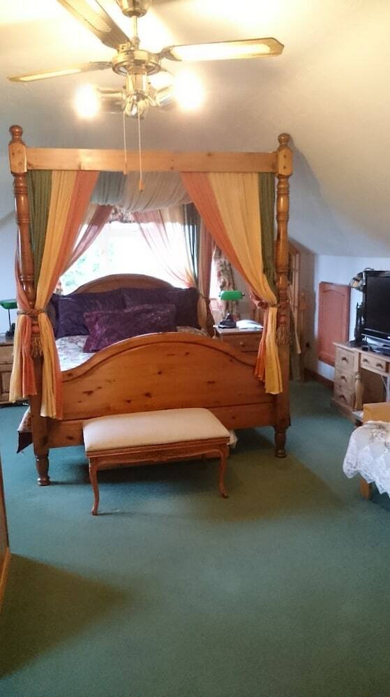 Shiralee Bed & Breakfast