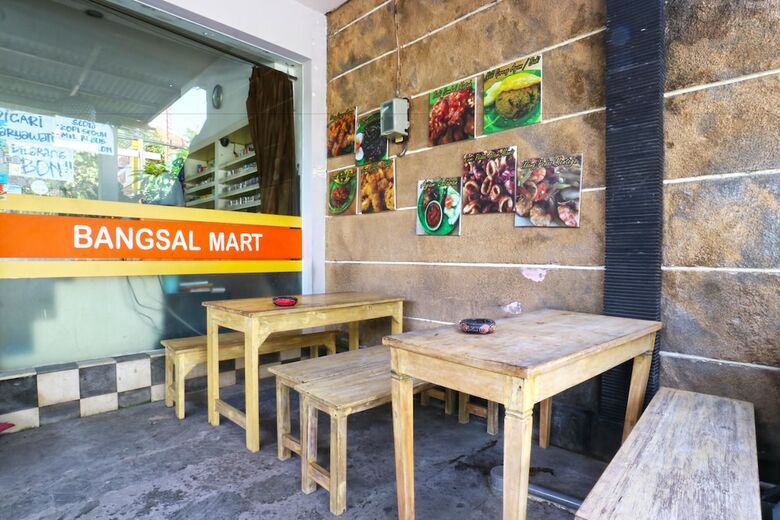 Hotel Bangsal Homestay