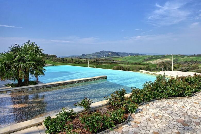 Agroturismo Villa Sant'anastasio Luxury Agriturismo