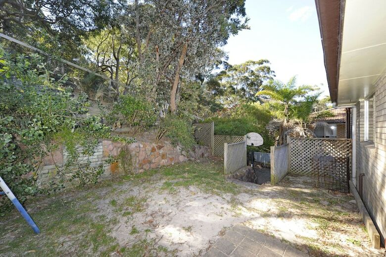 Pet Friendly Lentara St 10 - Fingal Bay