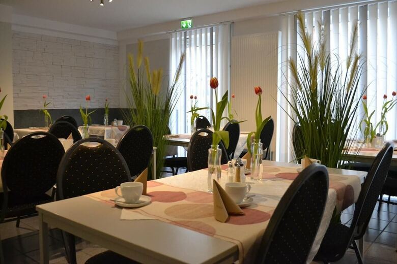 Hotel Cafe Galerie