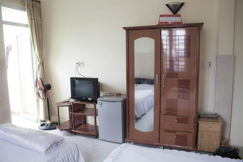 Hung Binh Hotel