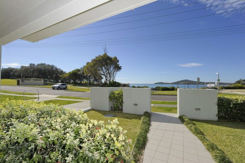 Boulder Bay Rd 2/2 - Fingal Bay