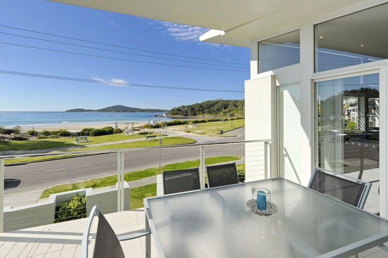 Boulder Bay Rd 1/2 - Fingal Bay