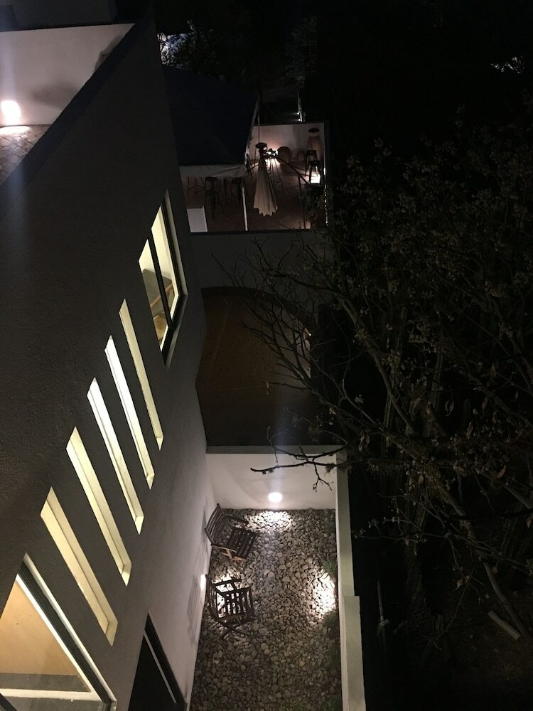 Casa Almendro - Near Union Garden