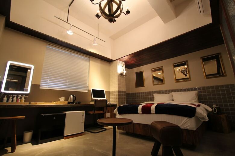 The First Snow Boutique Hotel