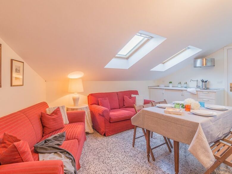 Varenna Garden Apartment