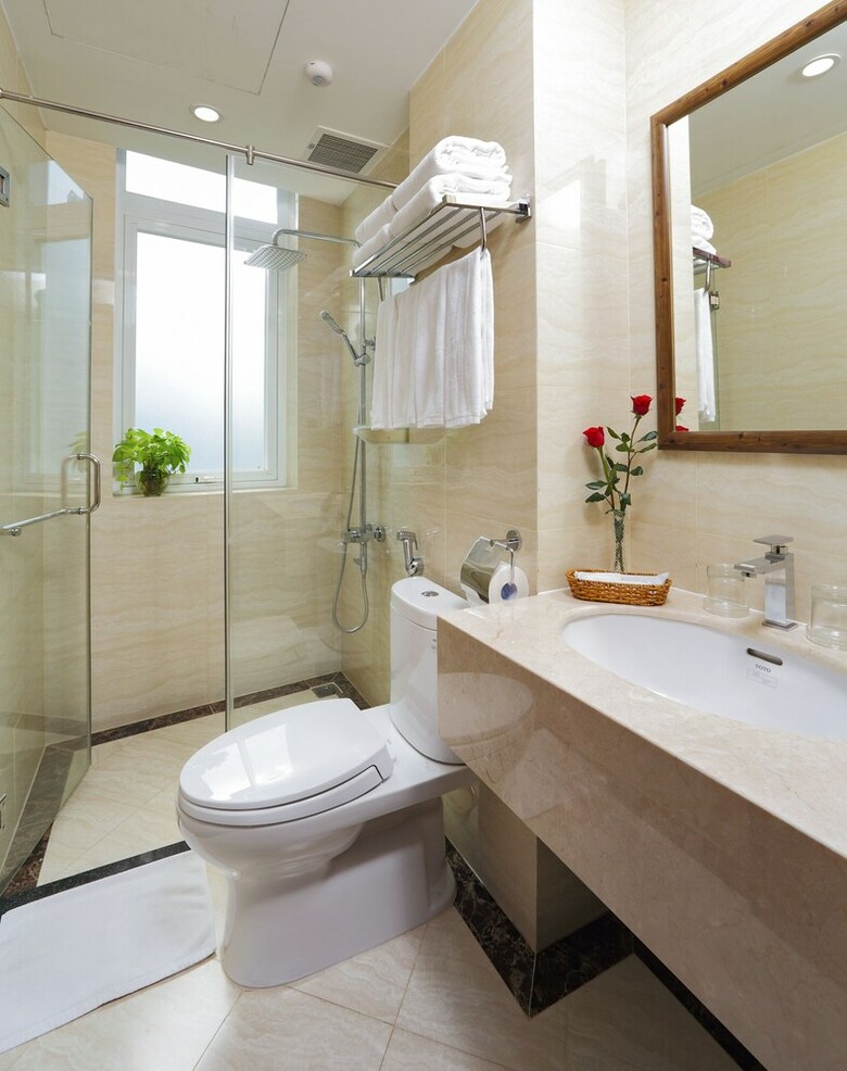Golda Hotel