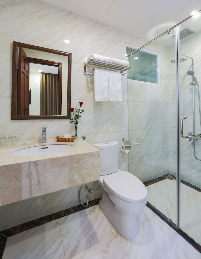 Golda Hotel