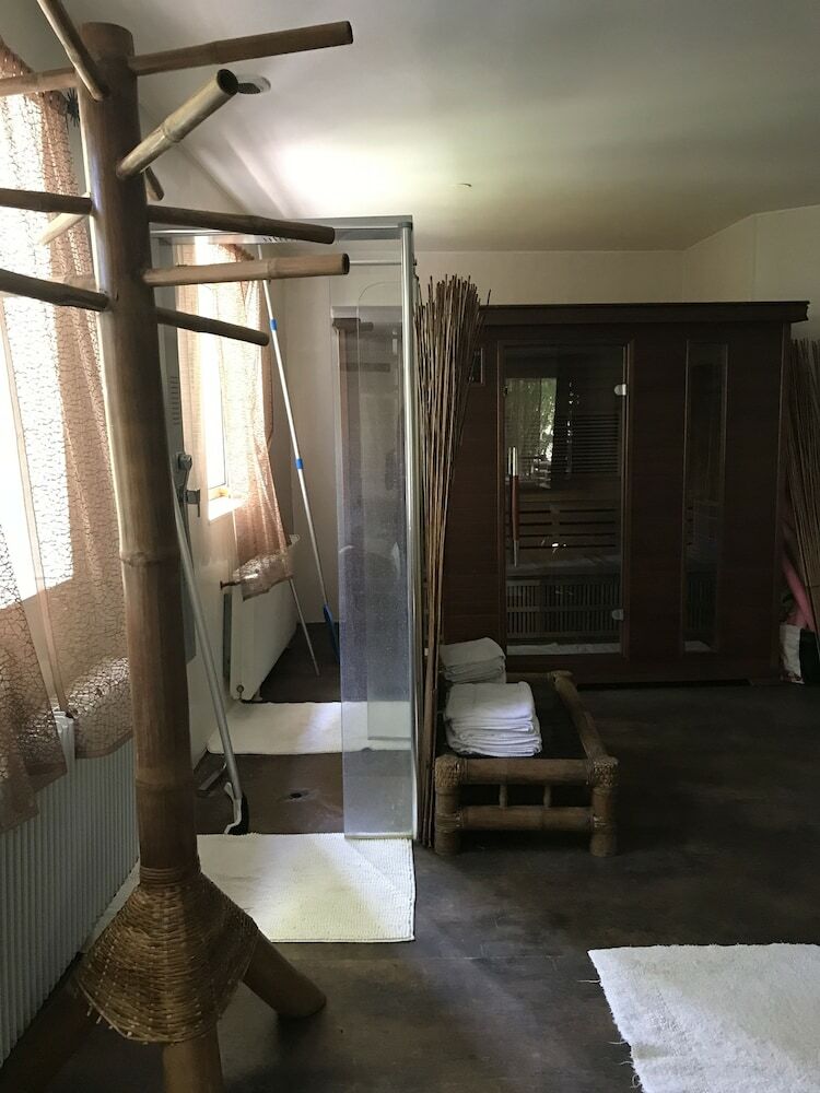 Bed & Breakfast Au Bois de Massier