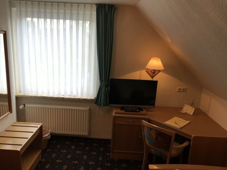 Hotel Zwei Linden - Links Der Elbe