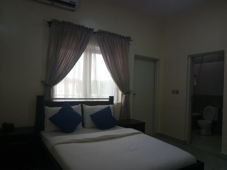 Hotel Peacock Apartments And Suites